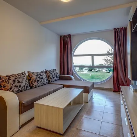 Saint George 1 Aparthotel Balčik