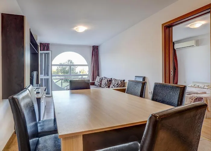 Saint George 1 アパートホテル