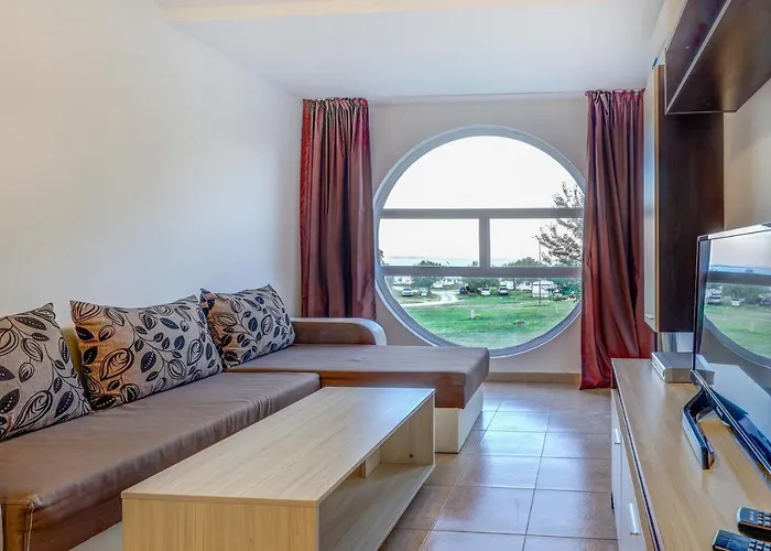 Saint George 1 Aparthotel *