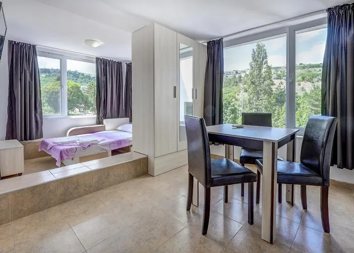 Saint George 1 Aparthotel *